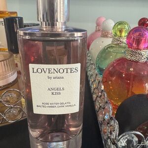 Ariana Grande Love Notes Angels Kiss Fragrance